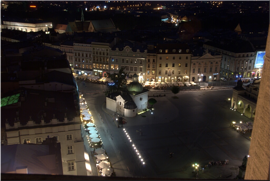 Rynek Główny z kościółkiem św. Wojciecha